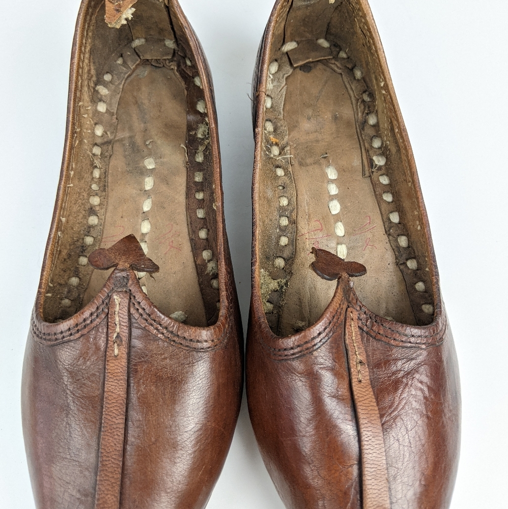 Vintage Brown Leather Authentic Handmade Shoes - Picture 5 of 10
